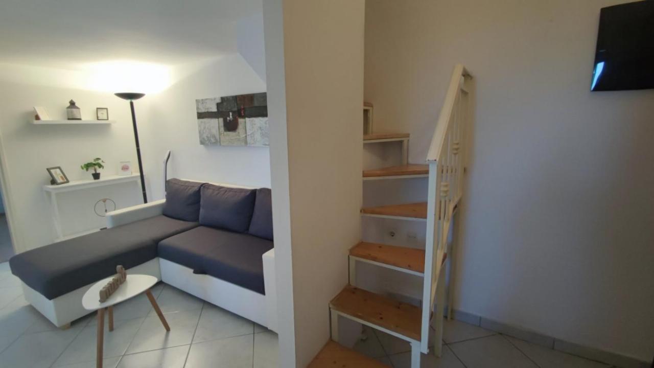 Apartman Lino Medulin Exterior photo